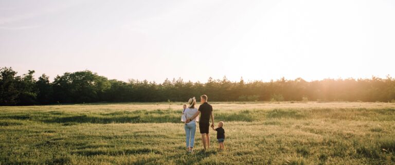 Familie in der Sonne
